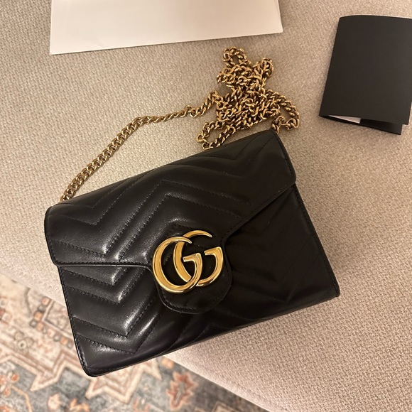 GG Marmont matelassé mini bag - Picture 2 of 10
